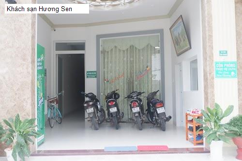 Ngoại thât Khách sạn Hương Sen